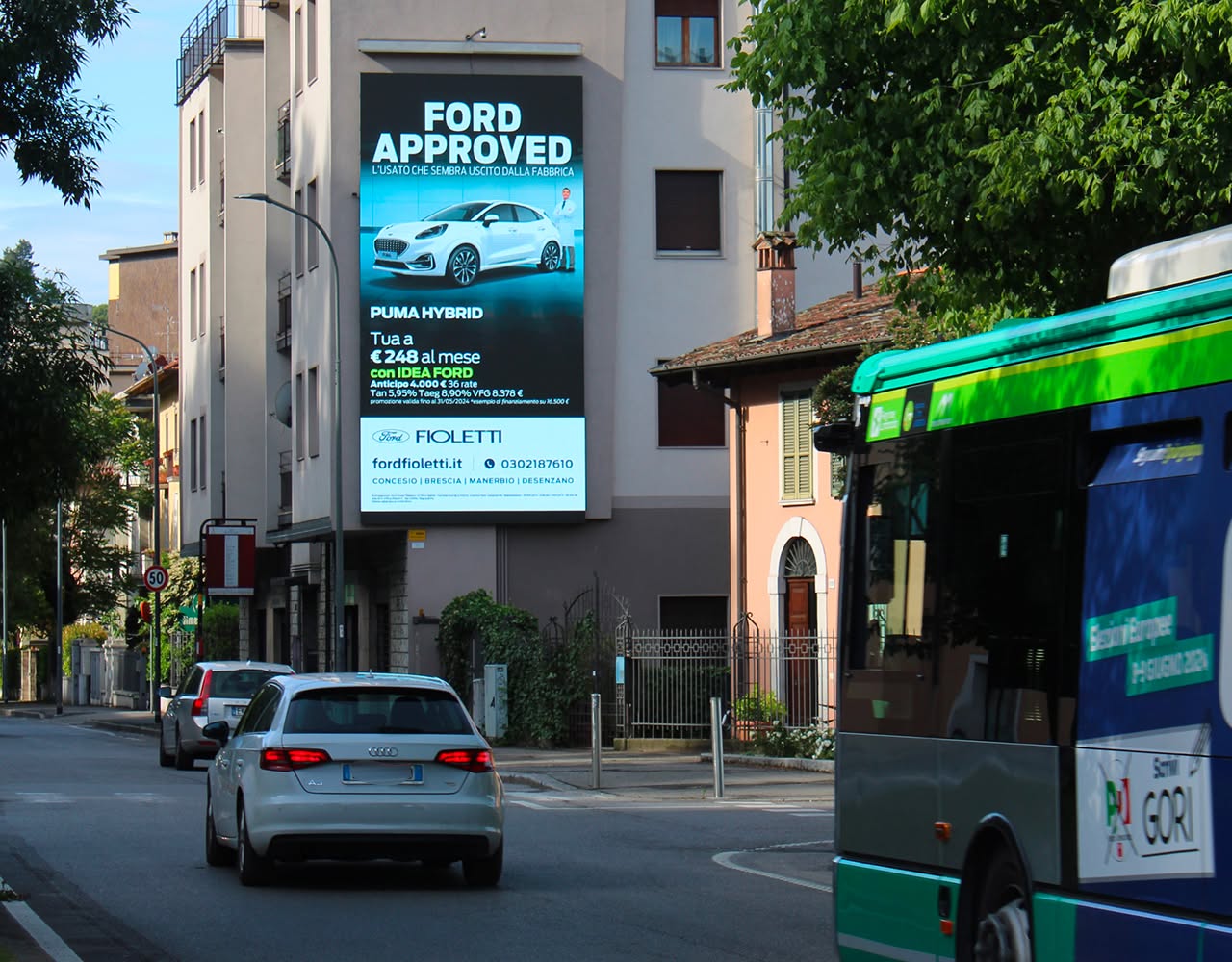 Affissione DOOH ledwall a Brescia settore automotive