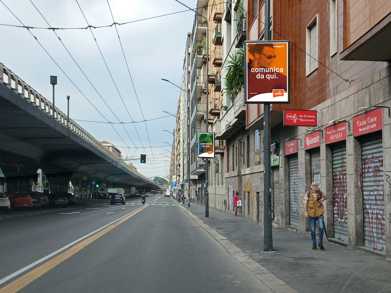 Affissioni Milano viale Monte Ceneri circuito centrale su pali luce