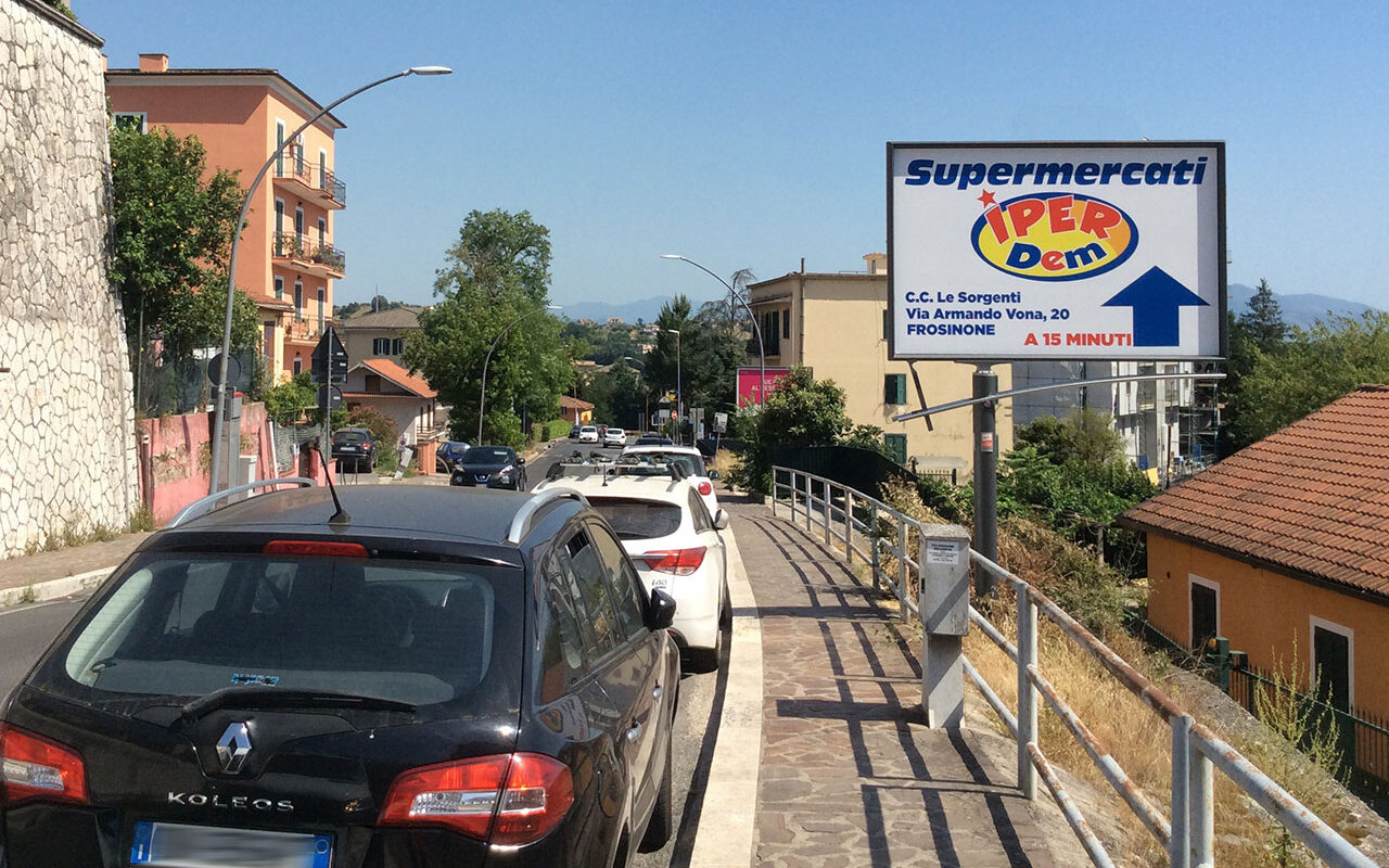 Circuito cartelloni pubblicitari su strada a Frosinone