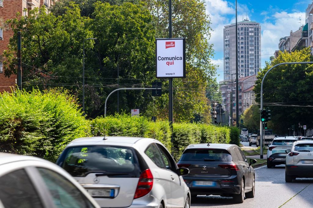 Circuito pubblicità affissione su strada nel centro di Milano