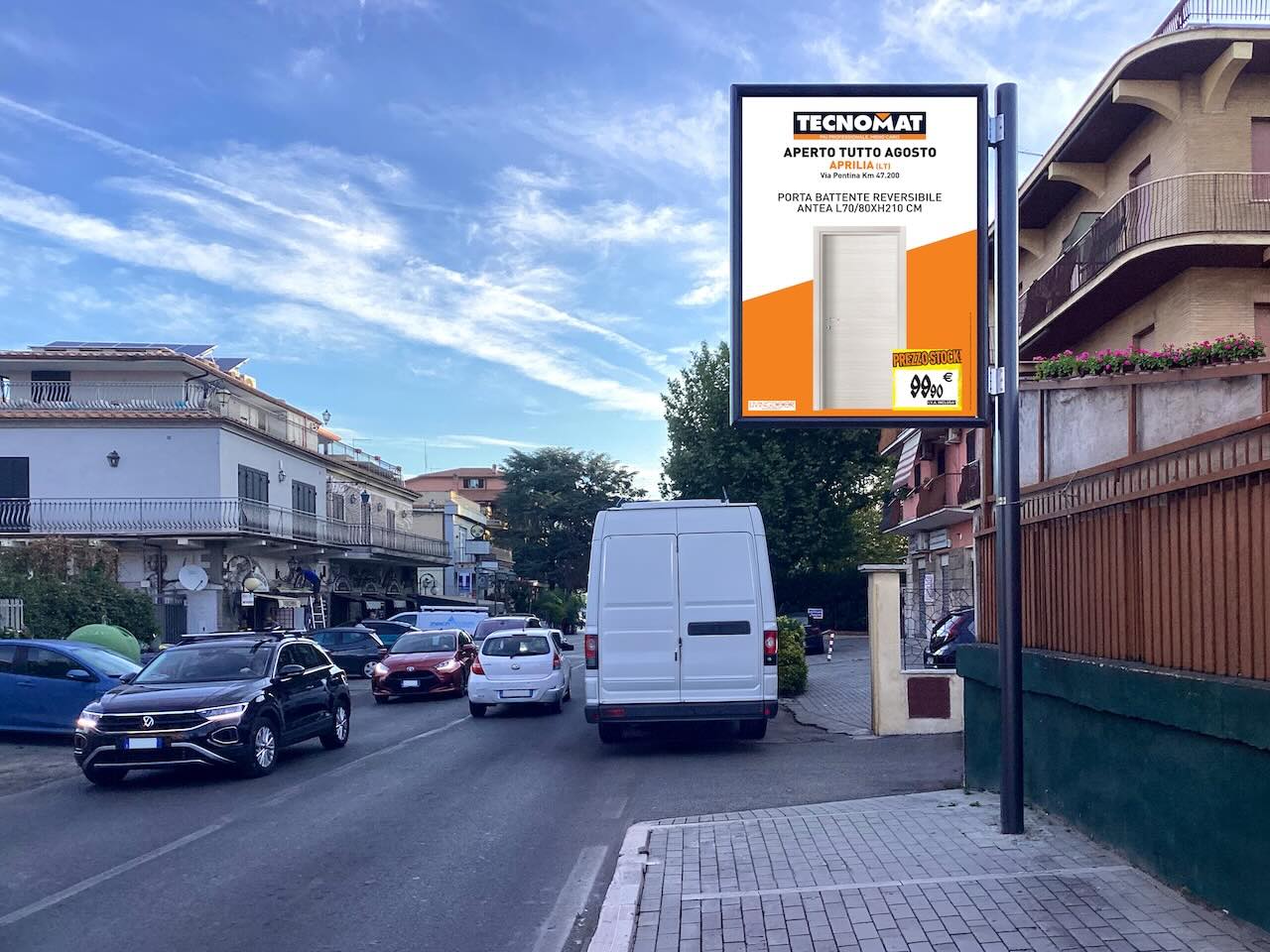 Pubblicità Tecnomat su strada con prezzo stock per porte