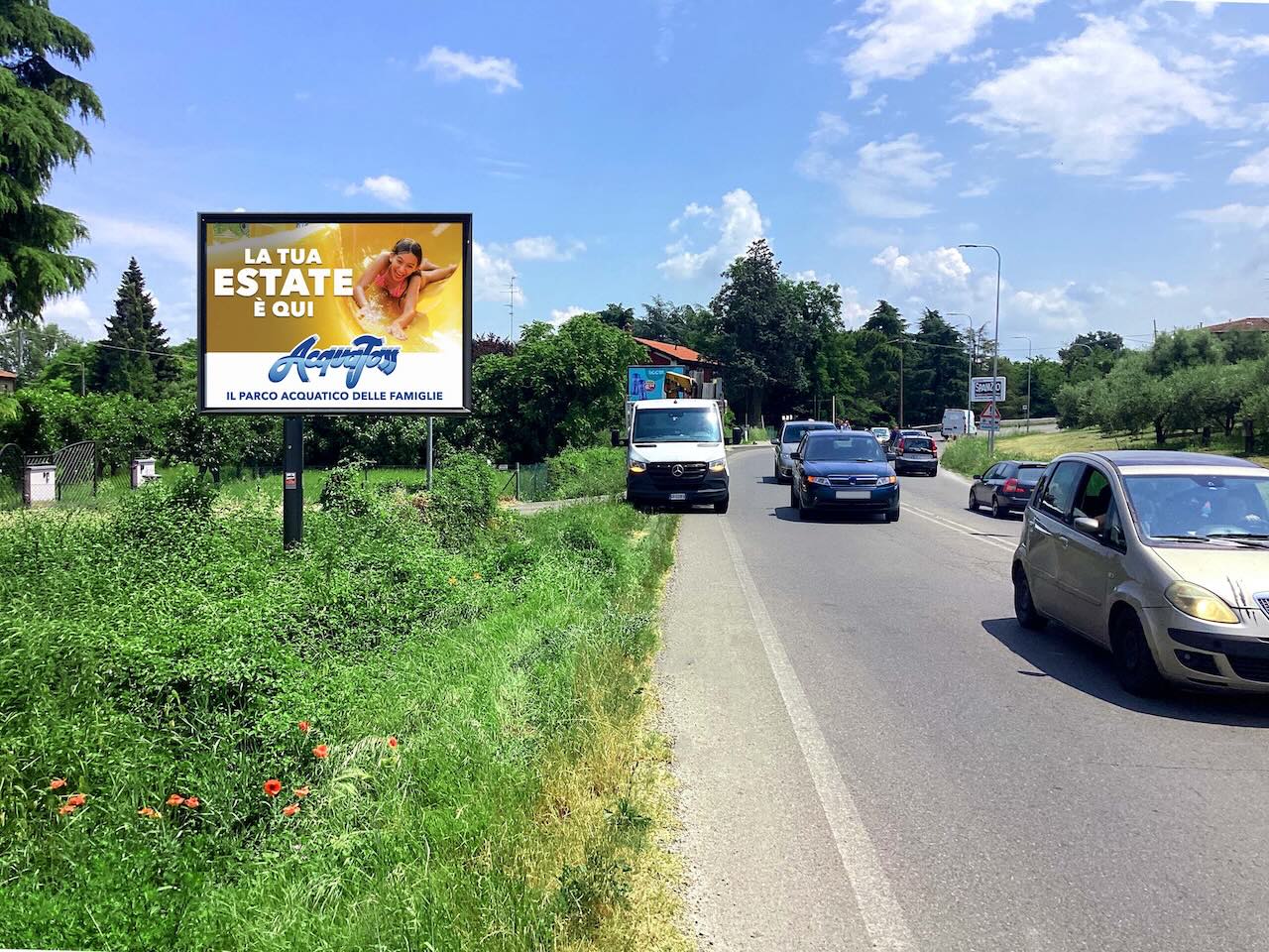 Pubblicità affissione su strada per parco tematico Acquajoss