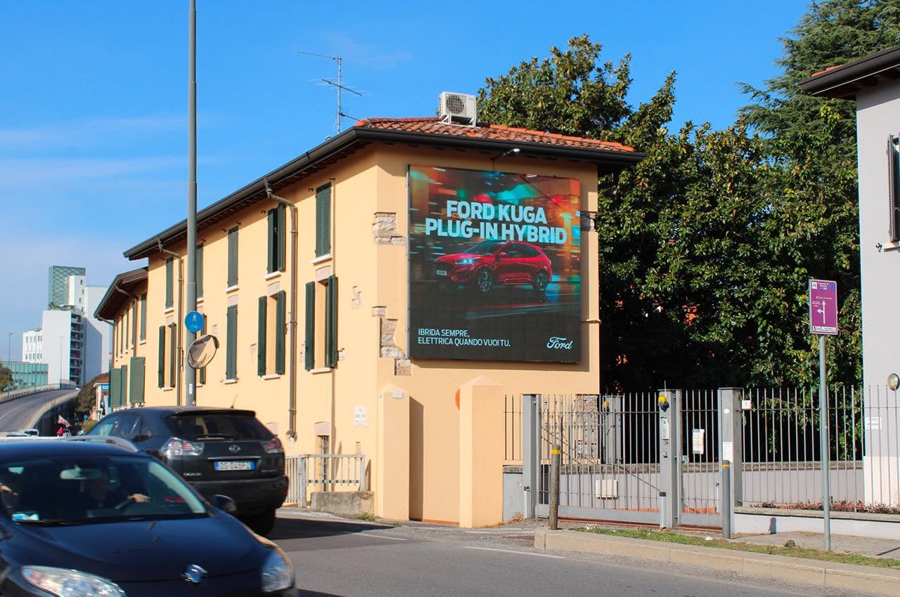 Pubblicità digitale su ledwall a Brescia settore automotive