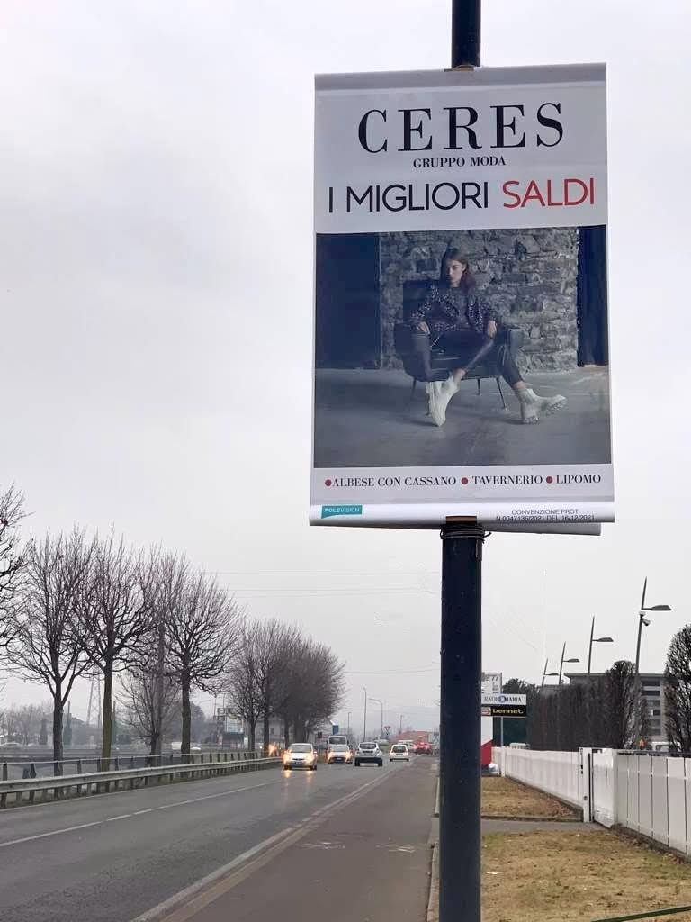 Pubblicità su strada per i migliori saldi Gruppo Moda Ceres