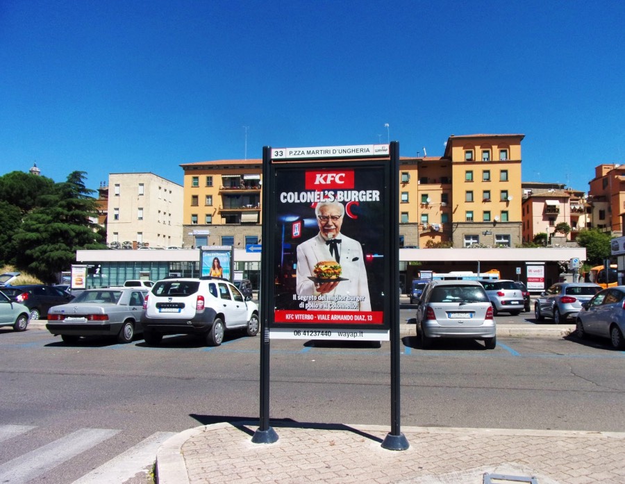 Affissioni pubblicitarie piazza Martiri d'Ungheria a Viterbo