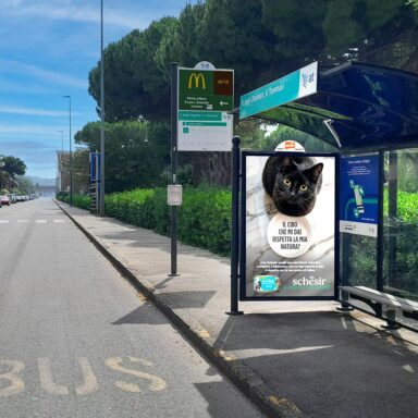 Schesir pubblicità su pensilina livorno